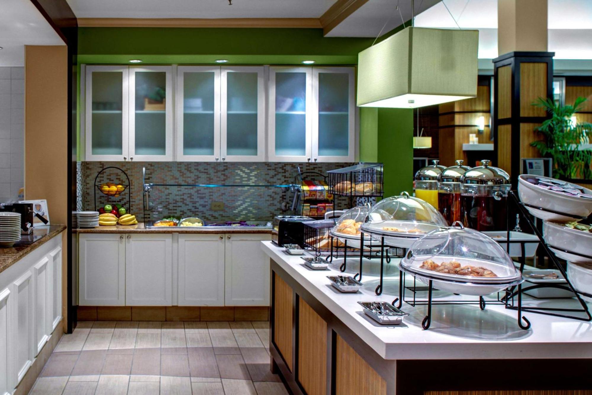 Hilton Garden Inn Atlanta North/Alpharetta Eksteriør billede