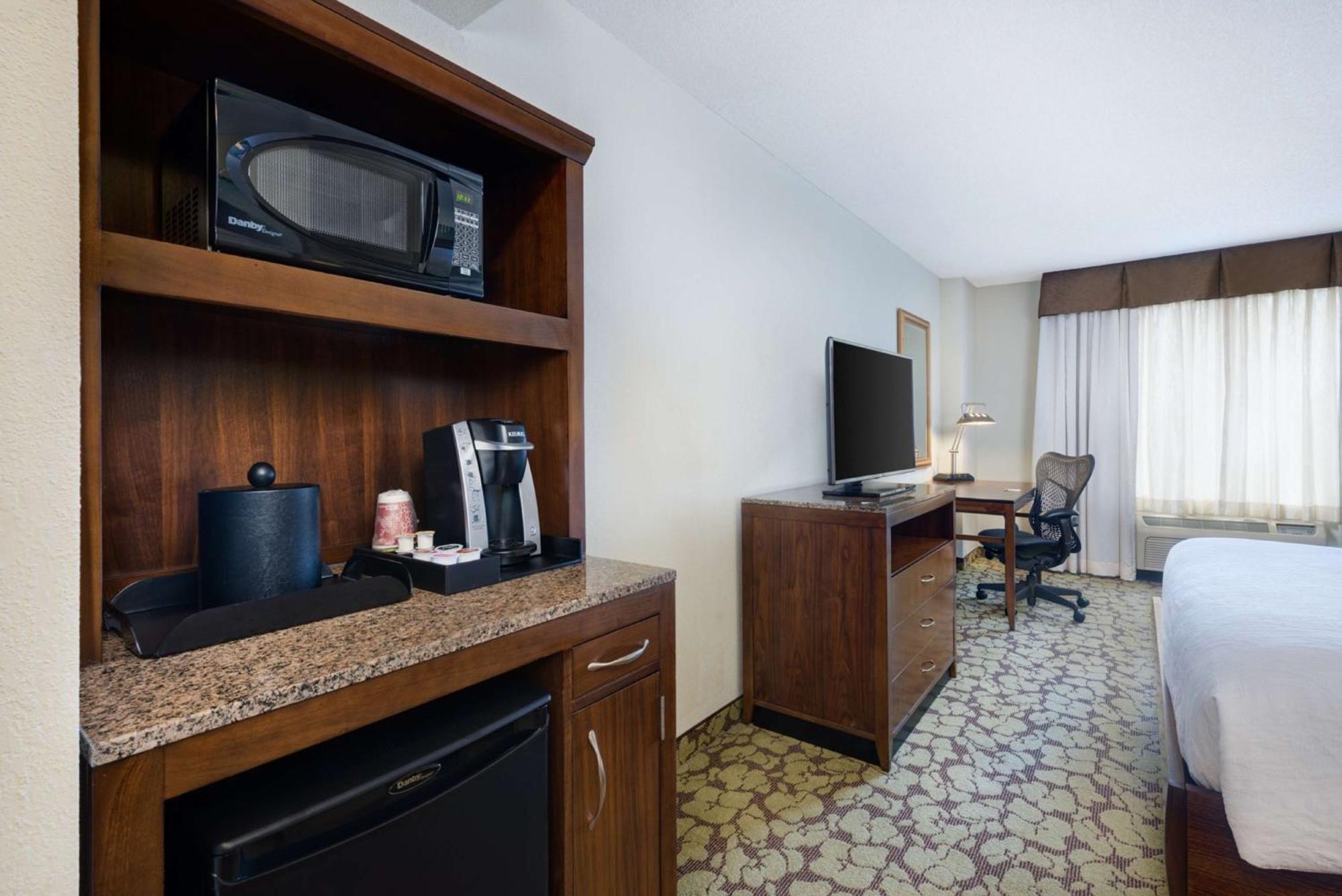 Hilton Garden Inn Atlanta North/Alpharetta Eksteriør billede