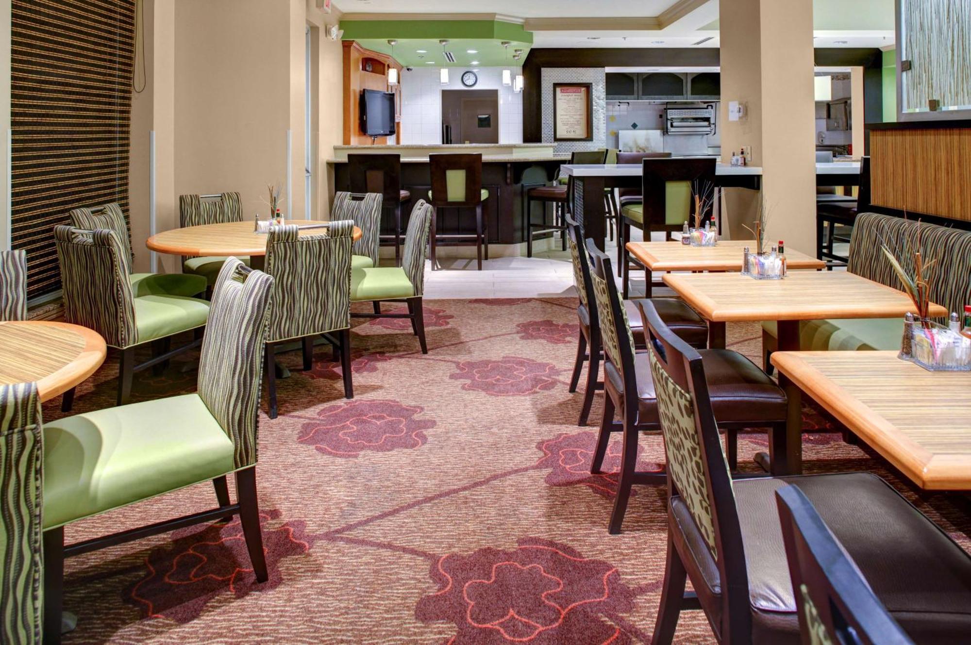 Hilton Garden Inn Atlanta North/Alpharetta Eksteriør billede